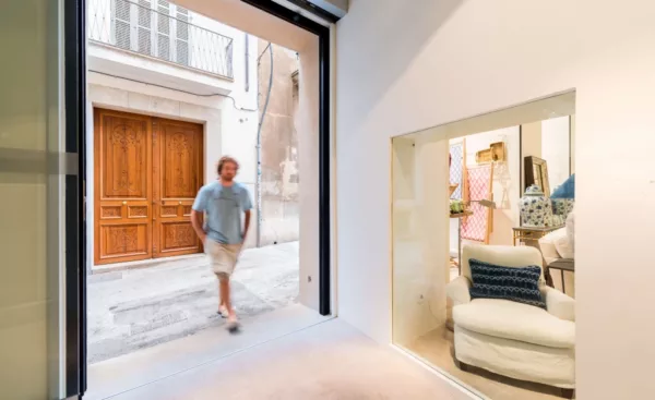 Standard Sliding Door - Image 2